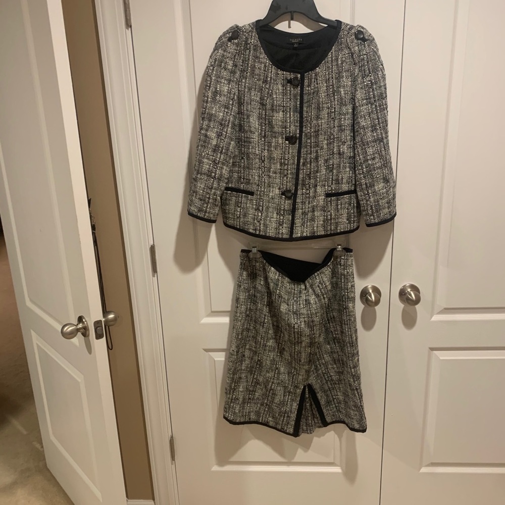 Tailored suit with black trim